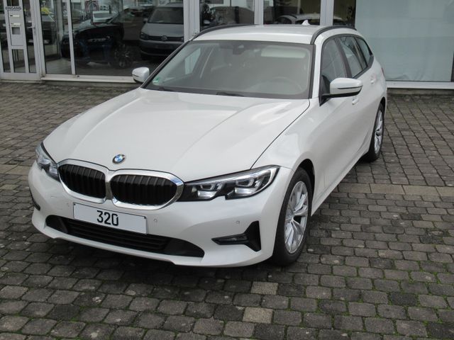 BMW 320d xDrive Touring Advantage HiFi AHK Standh