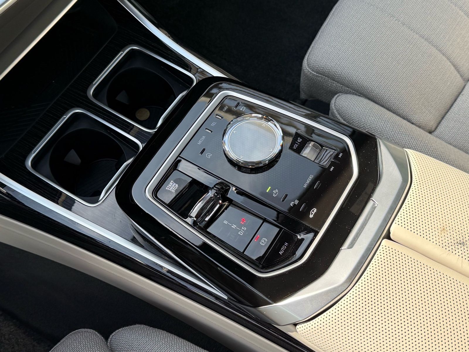 BMW 750 - Bild 16