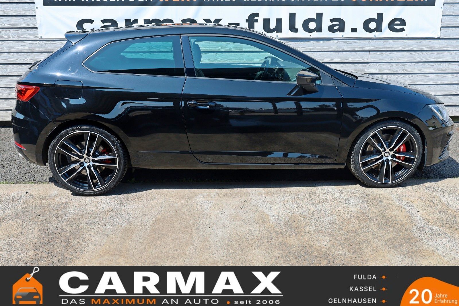 Fahrzeugabbildung SEAT Leon SC Cupra 300,T.Leder,Navi,LED,SH,Kamera,ACC