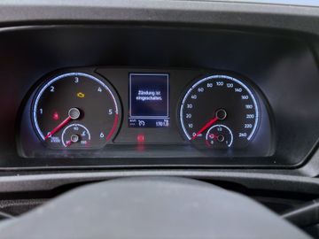 Volkswagen Caddy - 12