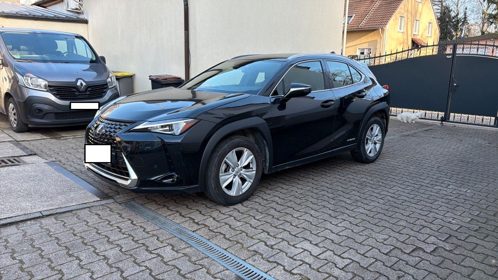 LEXUS UX