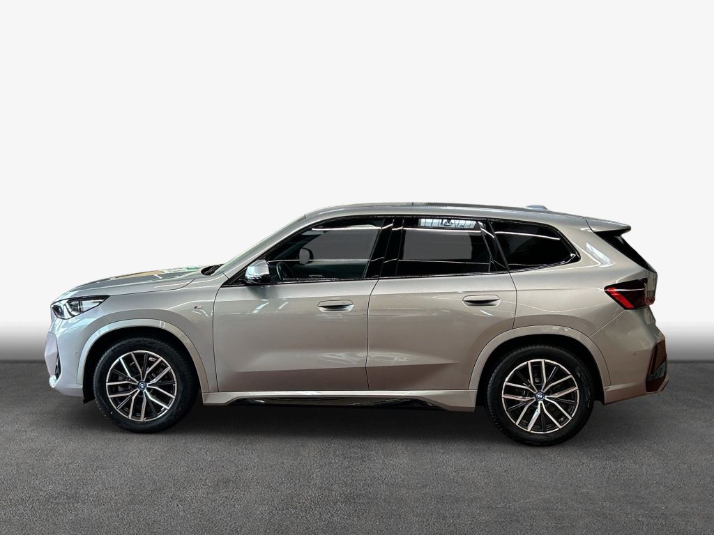 BMW iX1 xDrive30 M-Paket LED HeadUp Navi SHZ foto 5