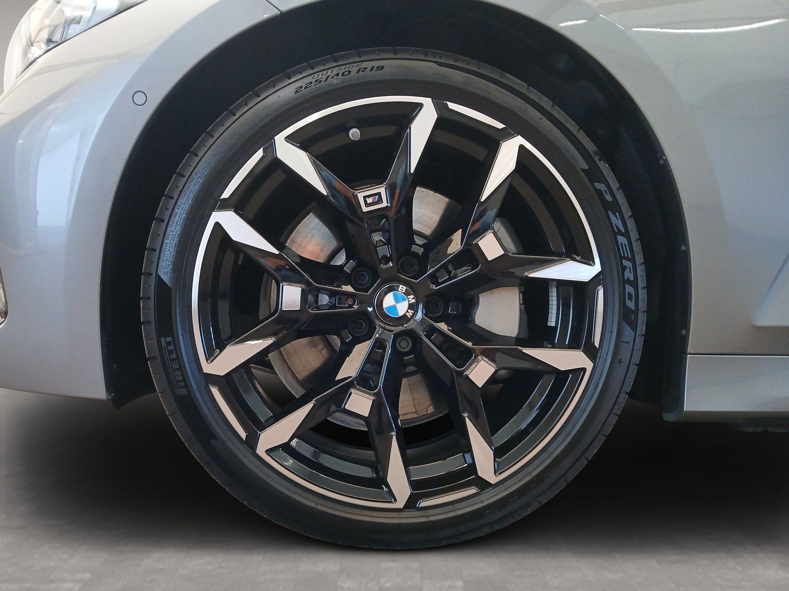 BMW 330 - Bild 6