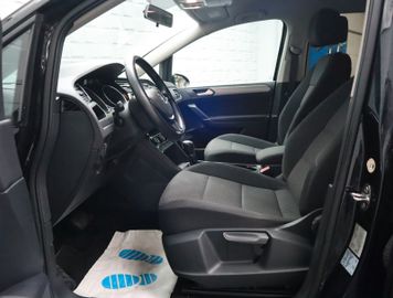 Volkswagen Touran - 7