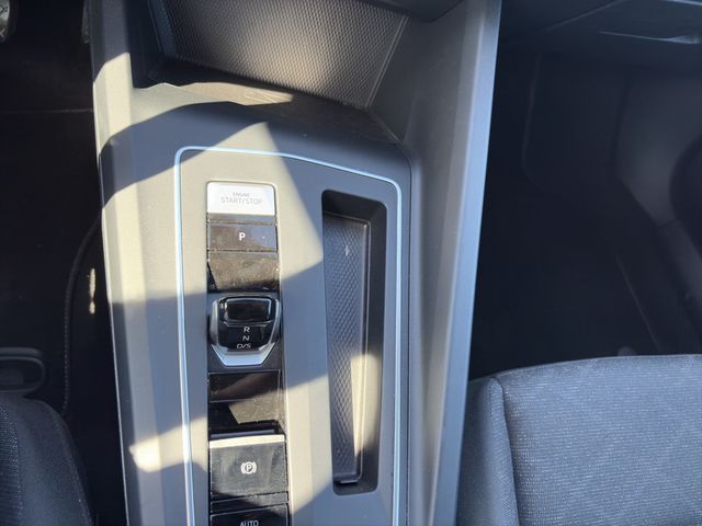 Golf VIII Life Variant 2.0TDI DSG LED, Navigatio