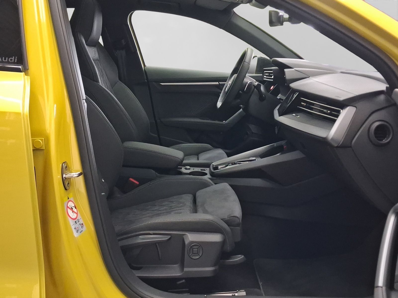 Audi A3 Sportback TFSIe 2x S LINE PANO MATRIX ALCANTA foto 4