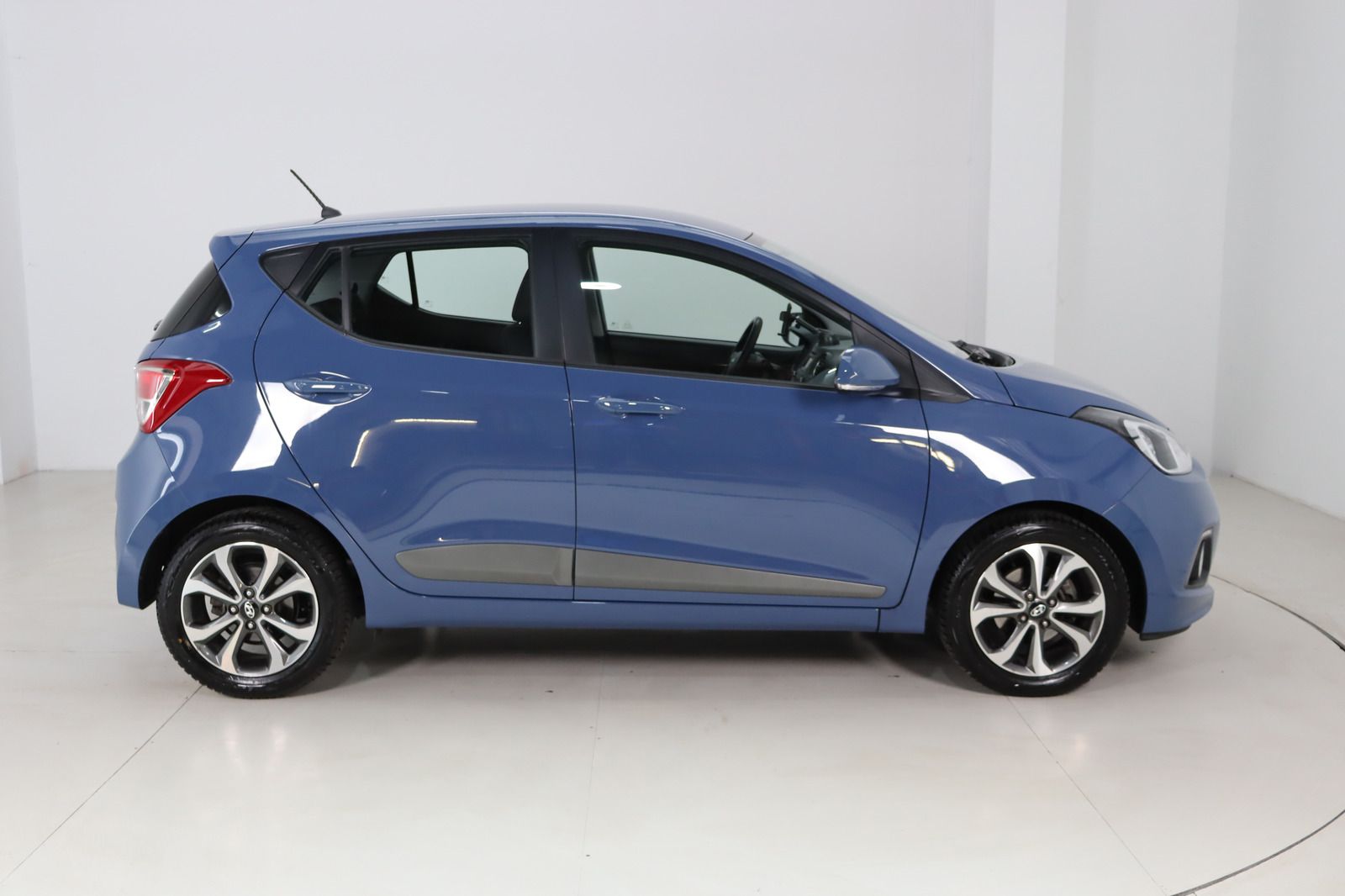 Fahrzeugabbildung Hyundai i10 1.2 Automatik aus 1. Hand * Klima * SHZ * we