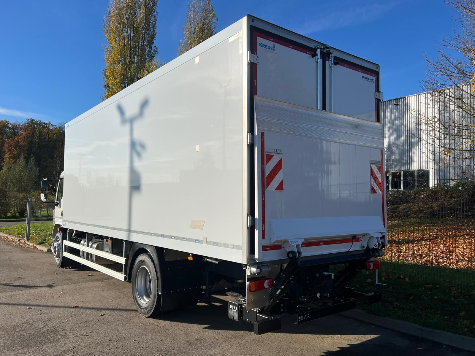 Fahrzeugabbildung DAF FA XB 310 18t Kress Kühlaufbau