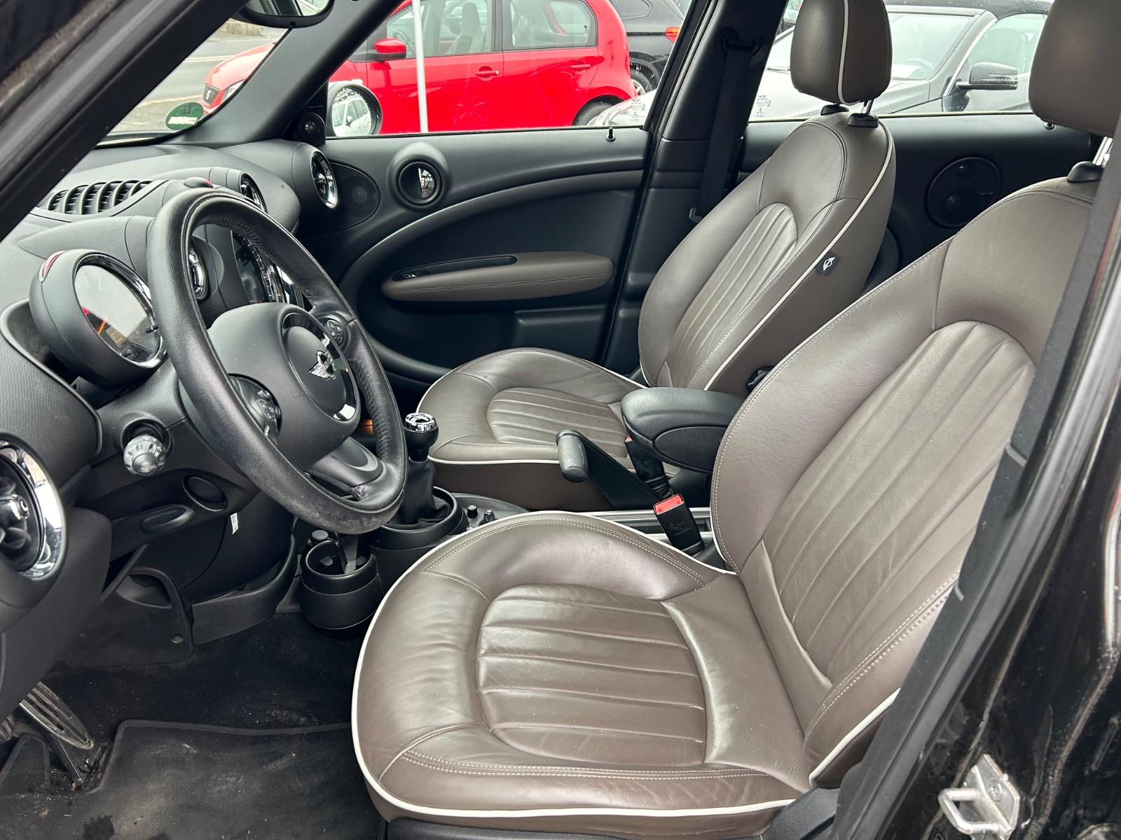 MINI Cooper S Countryman*Navi/Xenon/Leder/Panorama*