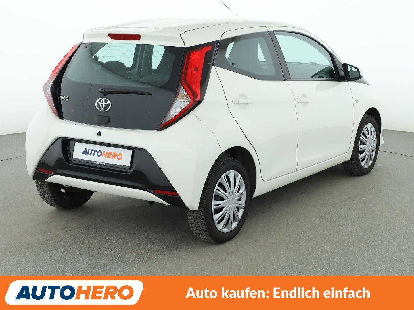 Toyota Aygo 1.0 X-Play club*CAM*KLIMA*GAANTIE*