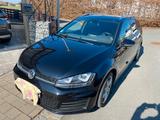Volkswagen Golf 2.0 TDI DSG BMT GTD AK Zahnri.Pumpe neu  - mit Diesel-Antrieb: Pump