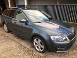 Skoda Octavia Combi 1.4 TSI Elegance*DSG*AHK*DAB*XENON - Skoda Octavia: Combi Elegance
