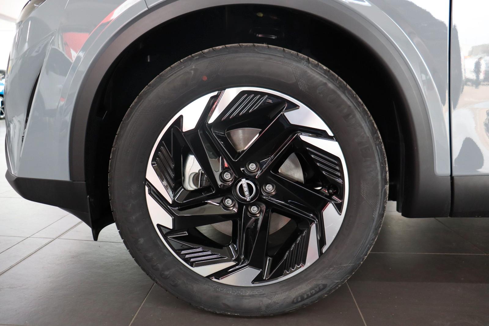 Nissan Qashqai 1.3 AT N-Connecta Navi,Pano,eHeck SOFORT, миниатюра 17