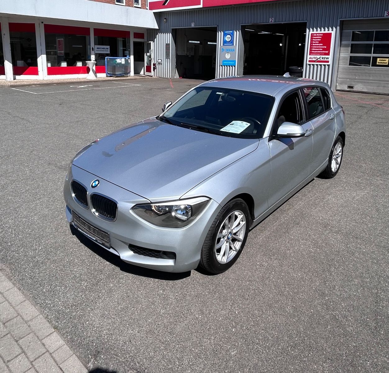 BMW BMW 114D TÜV NEU - NAVI - KLIMA - TEMPOMAT - PDC