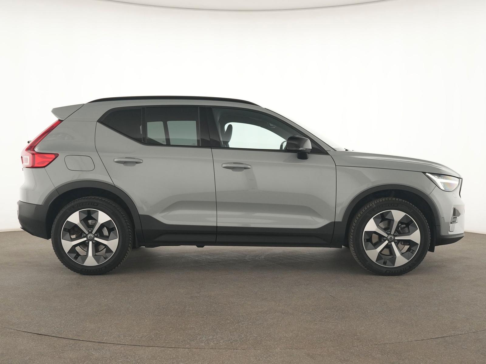 Volvo XC40 Plus Dark 360° ACC LED Kessy SHZ PDC Klima, миниатюра 5