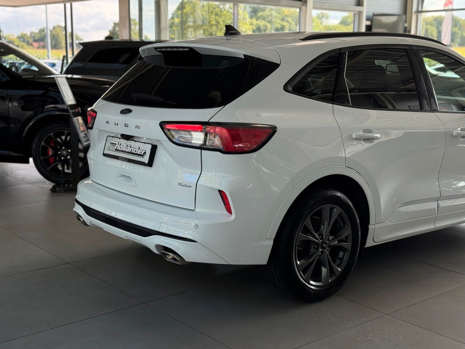 Fahrzeugabbildung Ford Kuga 1.5 ST-Line "Winter-Paket DAB/Navi Kamera"