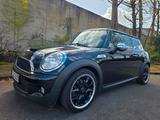 MINI Cooper S Coupé - schwarze MINI Coupe Serie