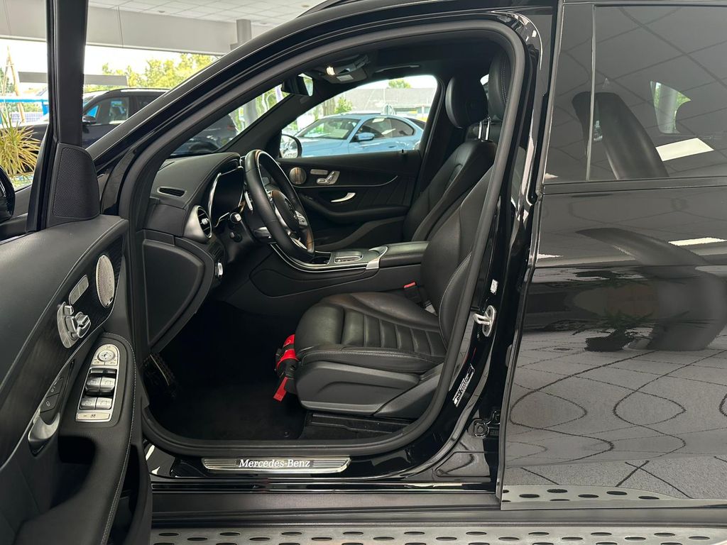 Mercedes-Benz GLC 400 d 4M*AMG*AIRM*PANO*BURM*DISTR*STHZG*360°
