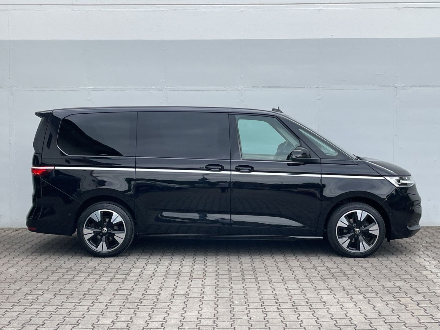 T7 Multivan 2.0 TDI Style lang AHK/Pano/Standhzg