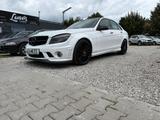 Mercedes-Benz C 63 AMG*457PS*ALU*LEDER*NAVI*SHZ*TUV9-27 - gebrauchte Mercedes-Benz C 63 AMG aus dem Jahr 2009