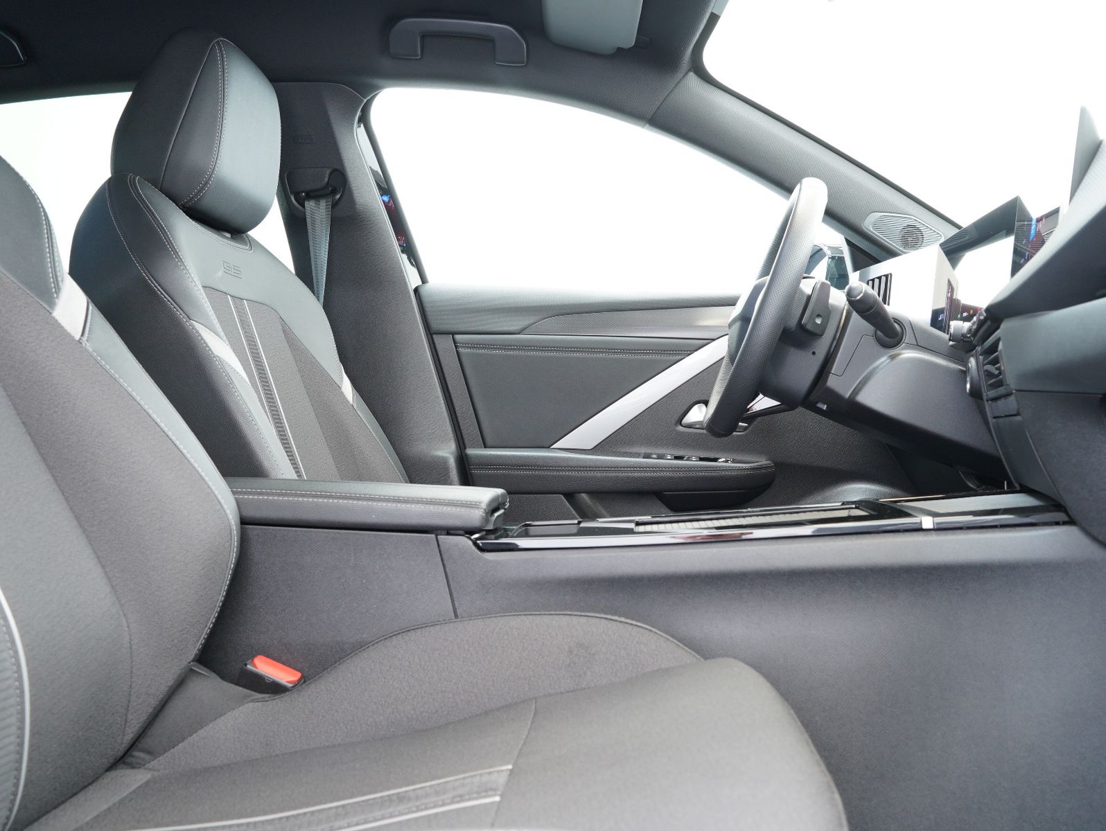 Fahrzeugabbildung Opel Astra L 1.2 Turbo GS LED/INTELLILUX/ACC/AHK/360°