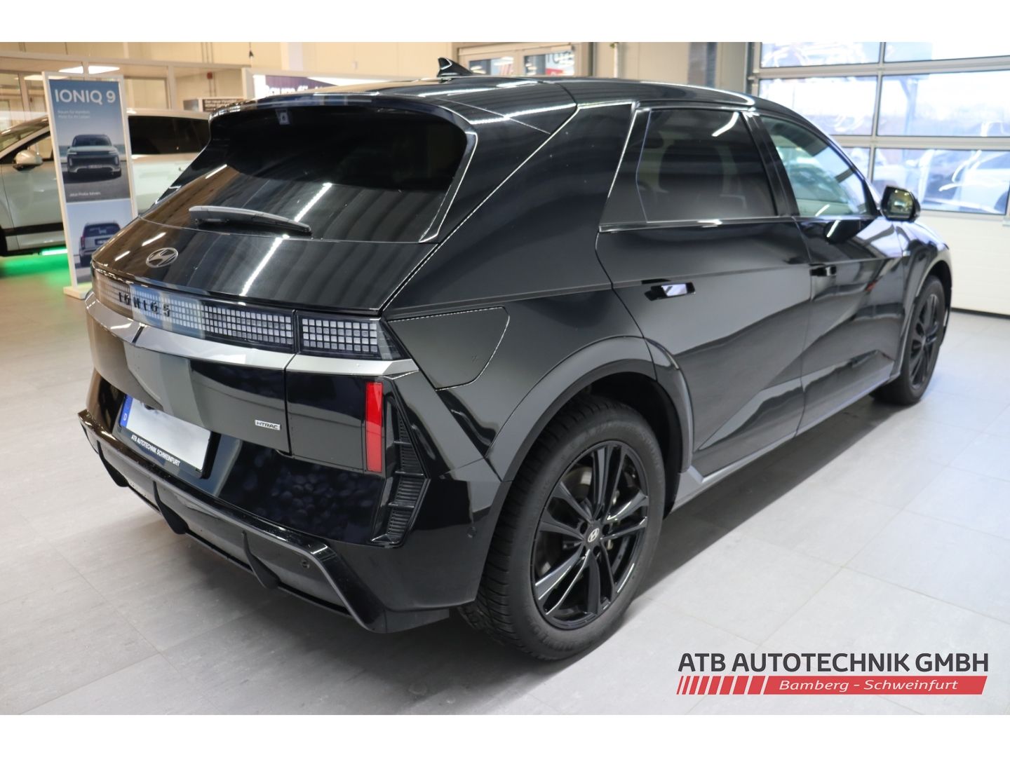 Fahrzeugabbildung Hyundai IONIQ 5 MY26 N-Line X 84 kWh 4WD 325 PS Park- +