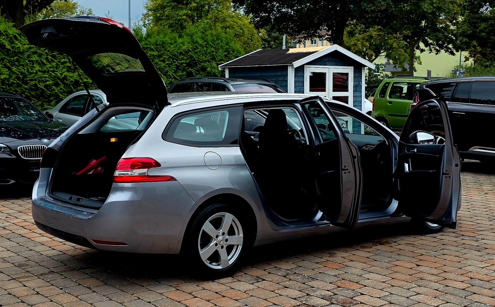 Peugeot 308 2015 — photo 15