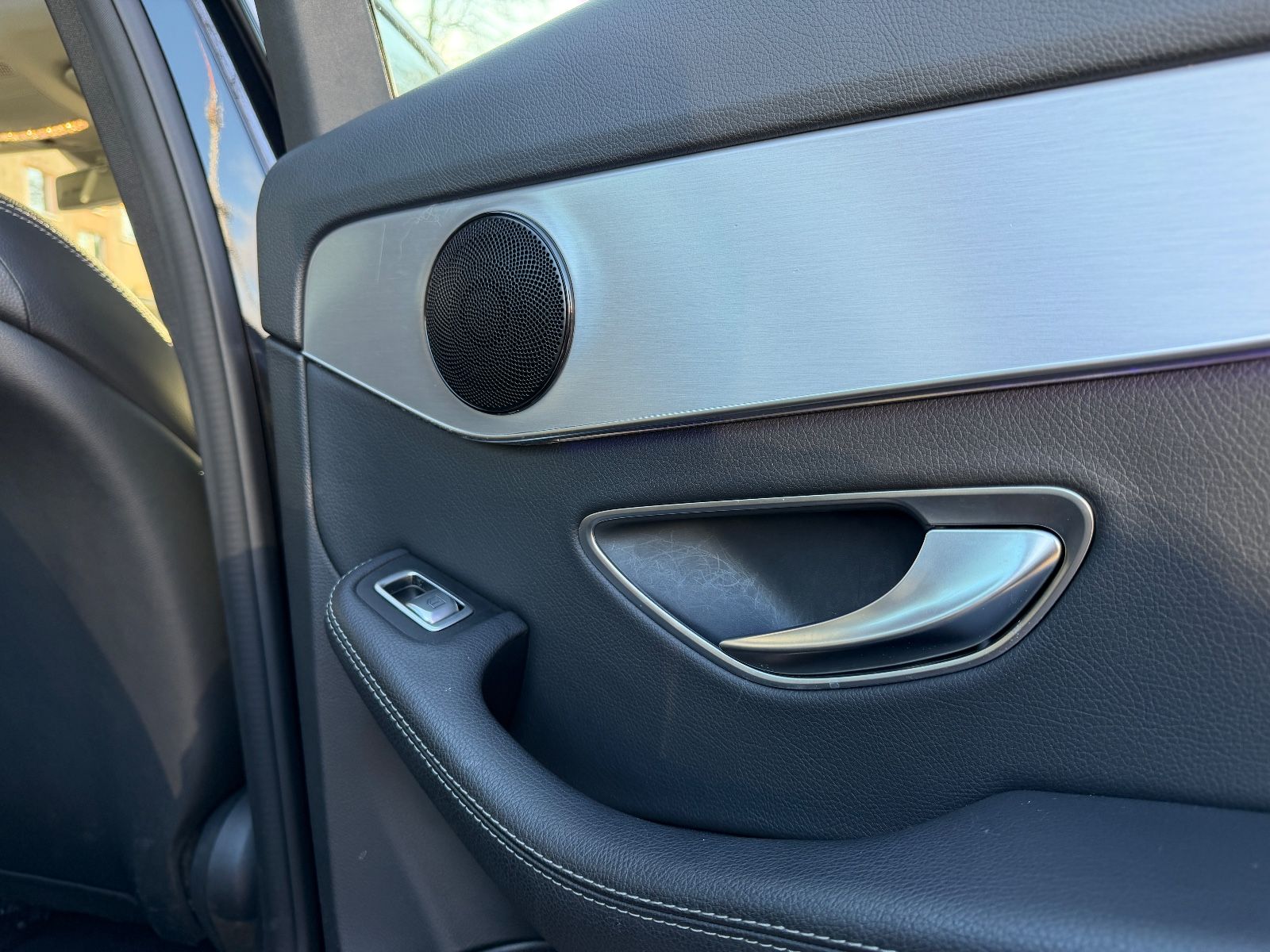 Fahrzeugabbildung Mercedes-Benz C 200 Lim. Avantgarde*SCHIEBEDACH*LED*ACC*TEILLE