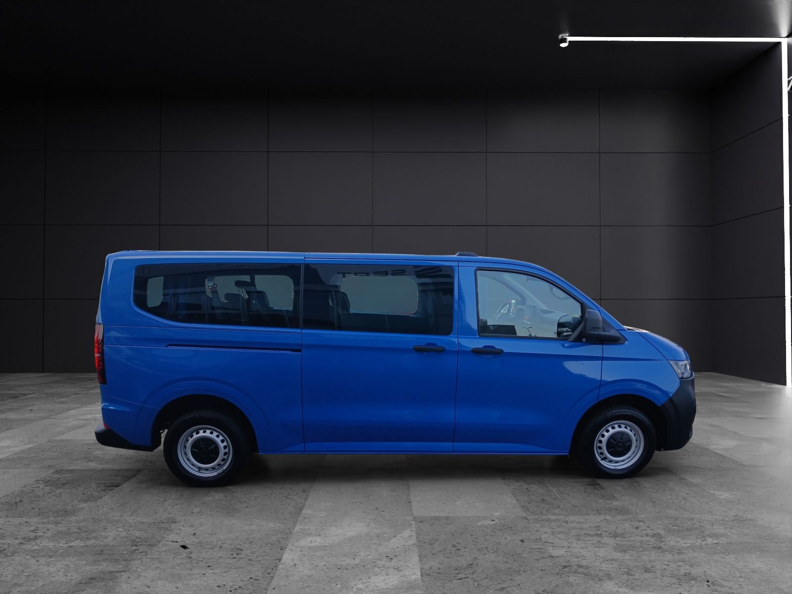 Fahrzeugabbildung Volkswagen T7 Transporter Kombi TDI LR KLIMA RFK PDK