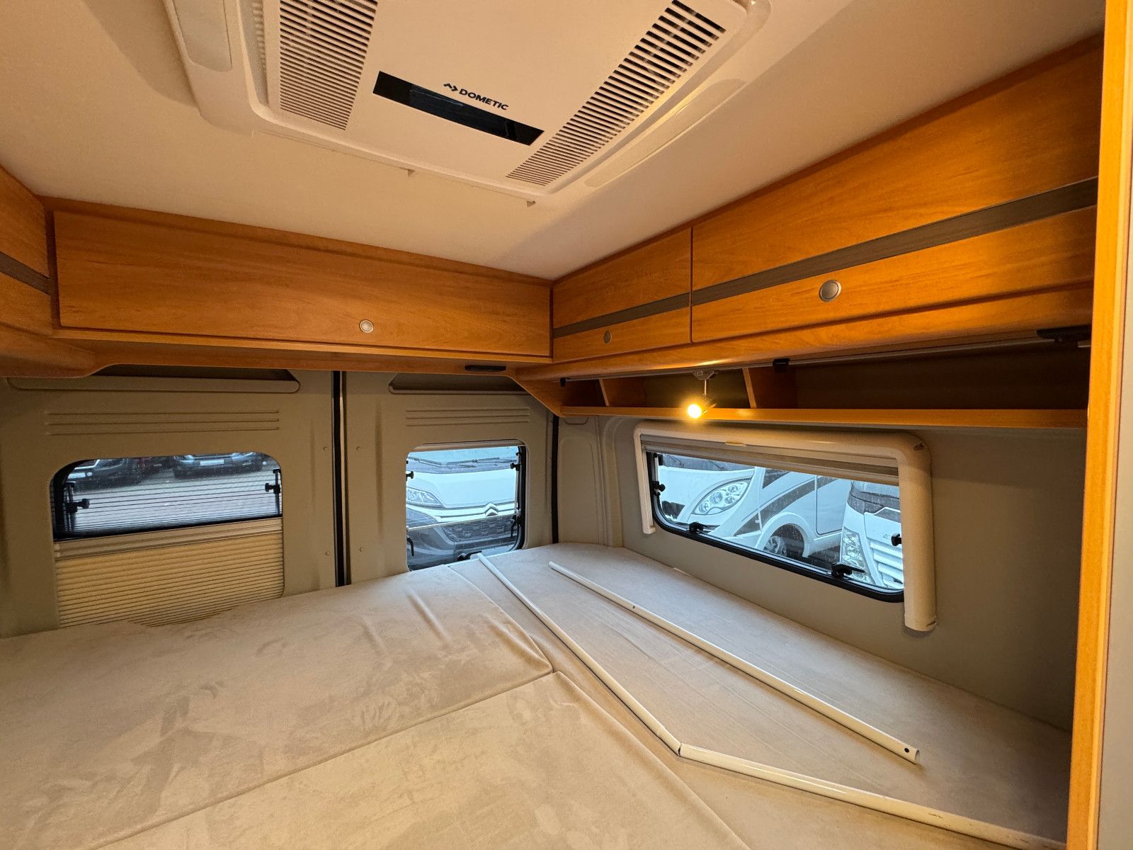Fahrzeugabbildung Pössl Roadstar 640 DK DACHKLIMA AHK NAVI KAMERA LED 1H