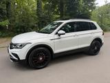Volkswagen Tiguan Elegance 4Motion Facelift Pano - Volkswagen Tiguan Elegance mit Diesel-Antrieb