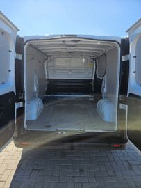 Opel Vivaro - 9
