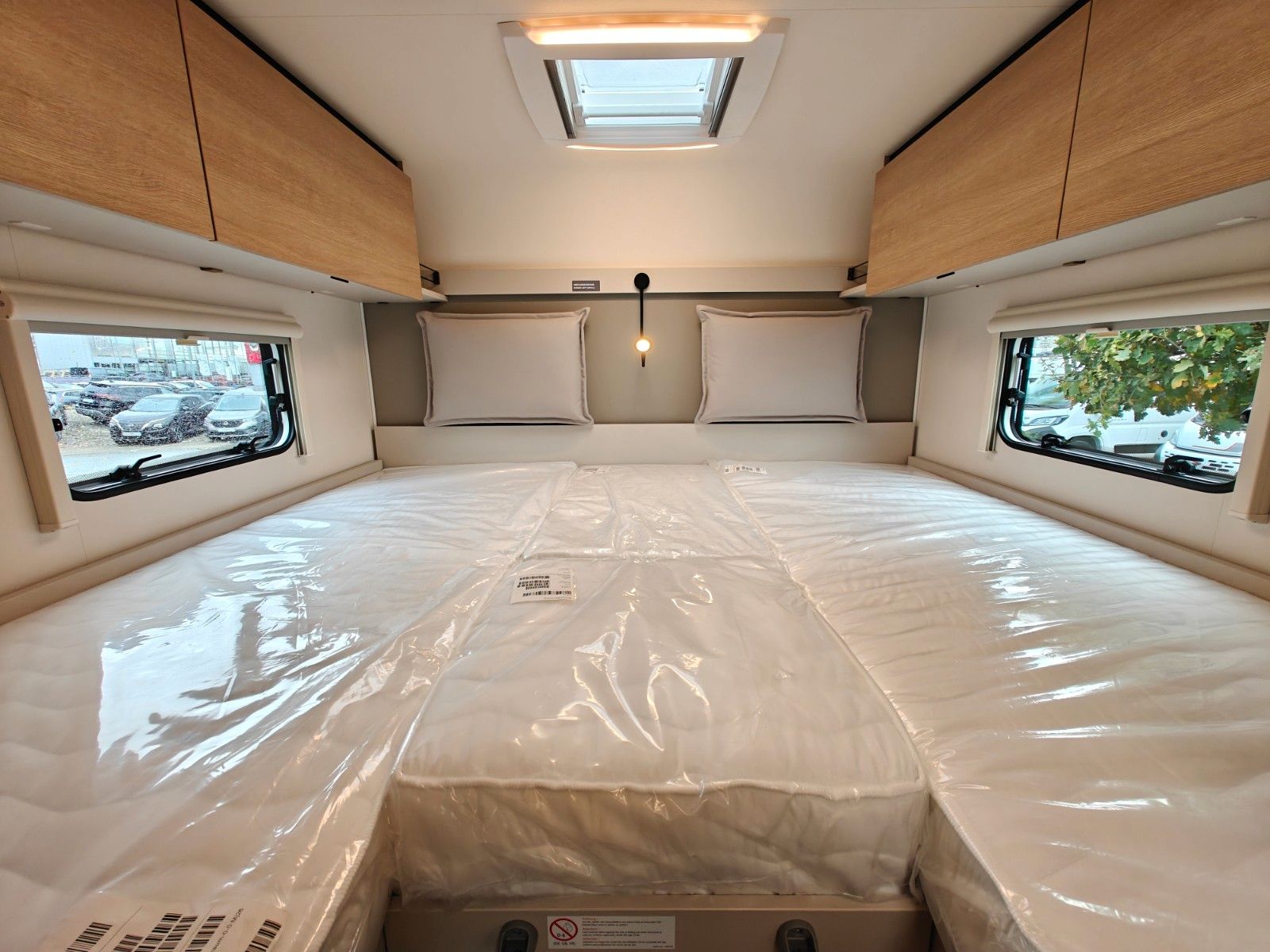 Fahrzeugabbildung LMC Tracer 690 EL - Chassis Design, 140PS, MJ2026! -