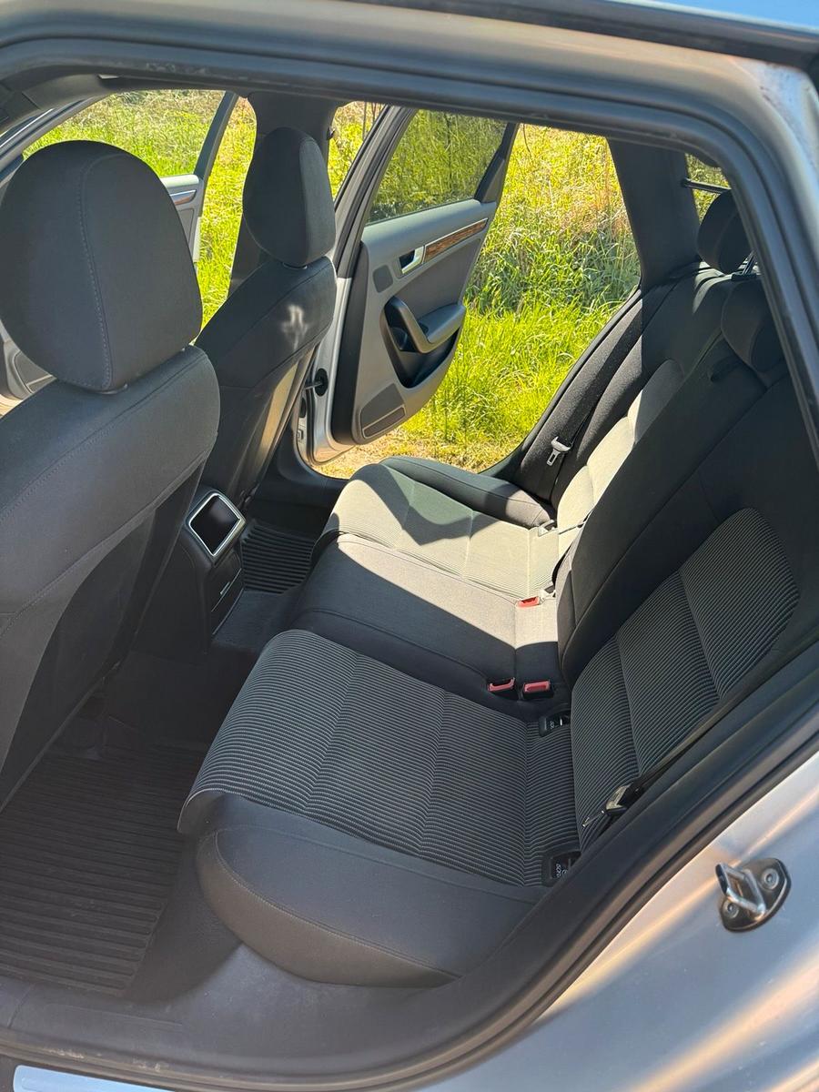 Audi A4 2008 — photo 6