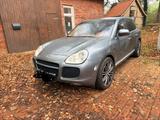 Porsche Cayenne Turbo 4,5 Liter V8 Biturbo - Porsche Cayenne aus 2005: Turbo