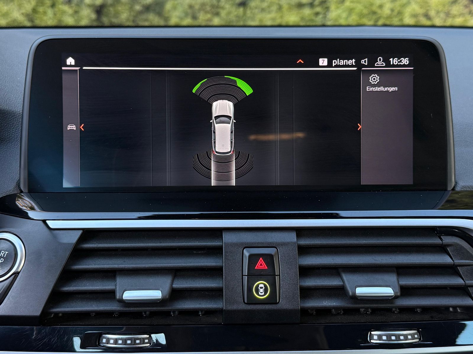 Fahrzeugabbildung BMW X3 xDrive Aut. 20i LED+NAVI+SHZ+LIVE+SPORT+LEDER