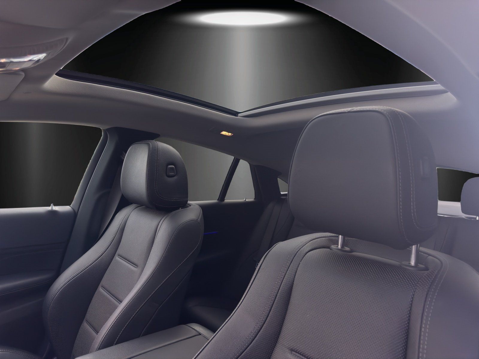 Fahrzeugabbildung Mercedes-Benz GLE400e AMG Prem AIRMATIC Carbon DISTR Pano MLED