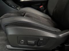 Fahrzeugabbildung BMW 218d Active Tourer M Sport -- Pano/AHK/ACC/18LM