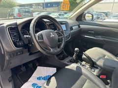 MITSUBISHI Outlander 2.2 DI-D Diamant Edition 4WD Schalter