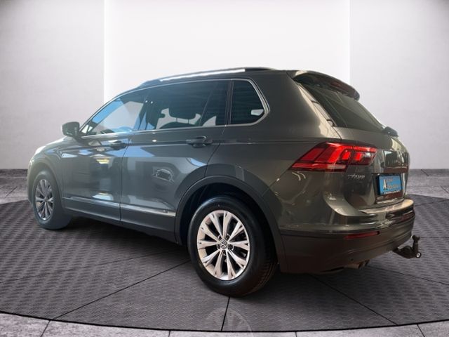 Fahrzeugabbildung Volkswagen Tiguan 1.5 TSI DSG Comfortline AHK NAVI LED PDC