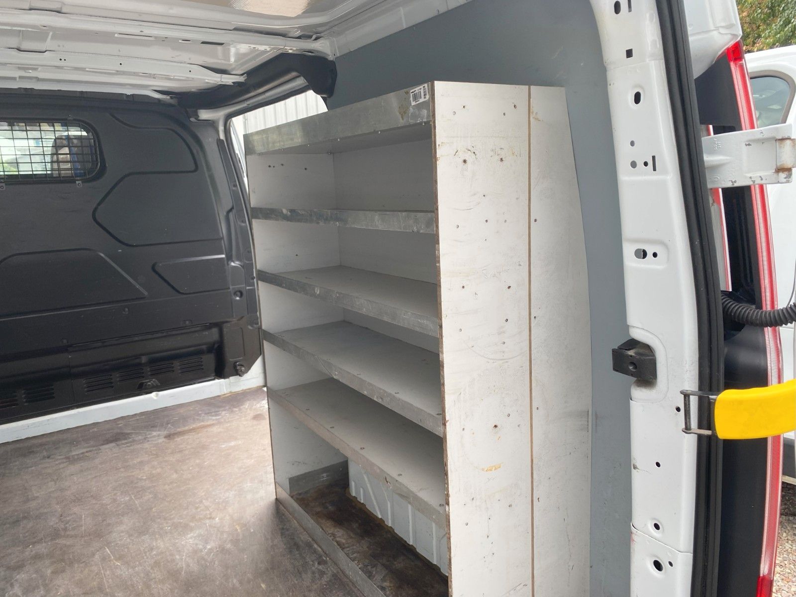 Fahrzeugabbildung Ford TransitCustomKasten270 L1 TrendAHKRegale,61563Km