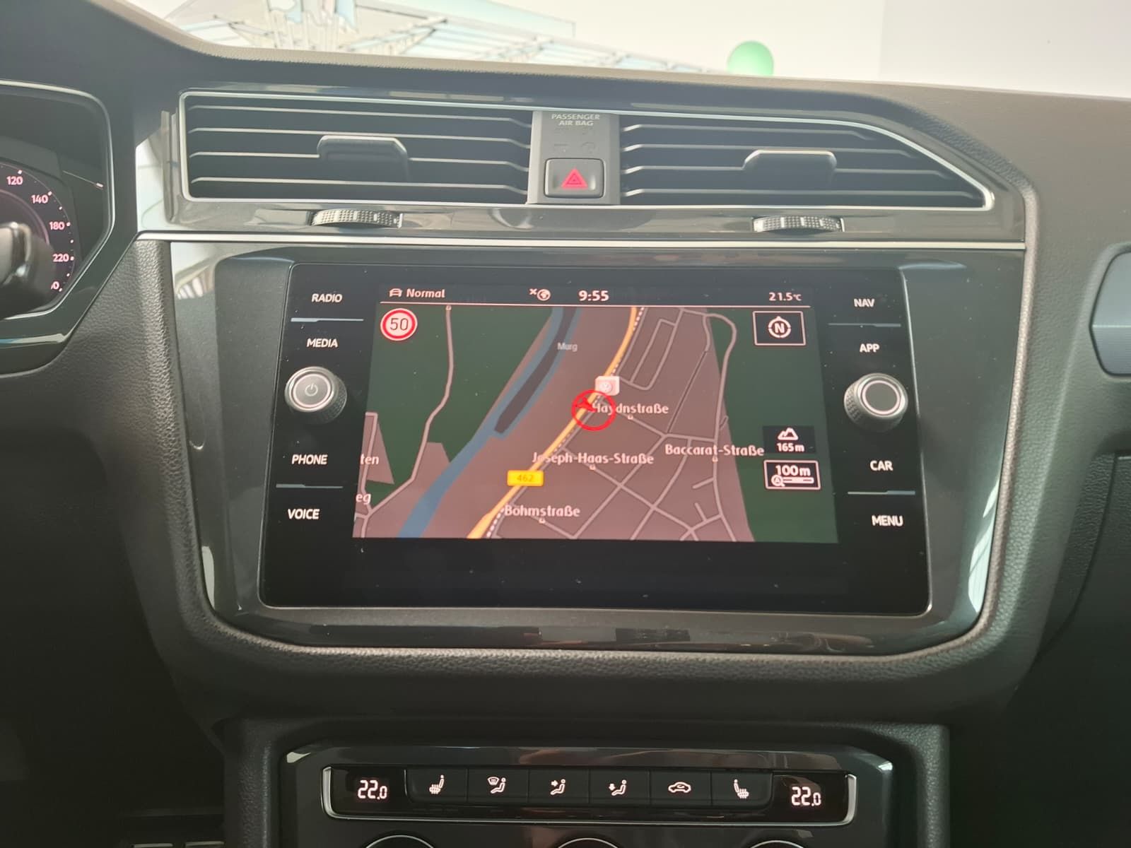 Fahrzeugabbildung Volkswagen Tiguan Highline 2.0TSI DSG 4-Motion R-Line + AHK