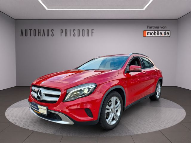 Mercedes-Benz GLA 200  T.Leder/Bi-Xenon/Navi/Klima/8Fach