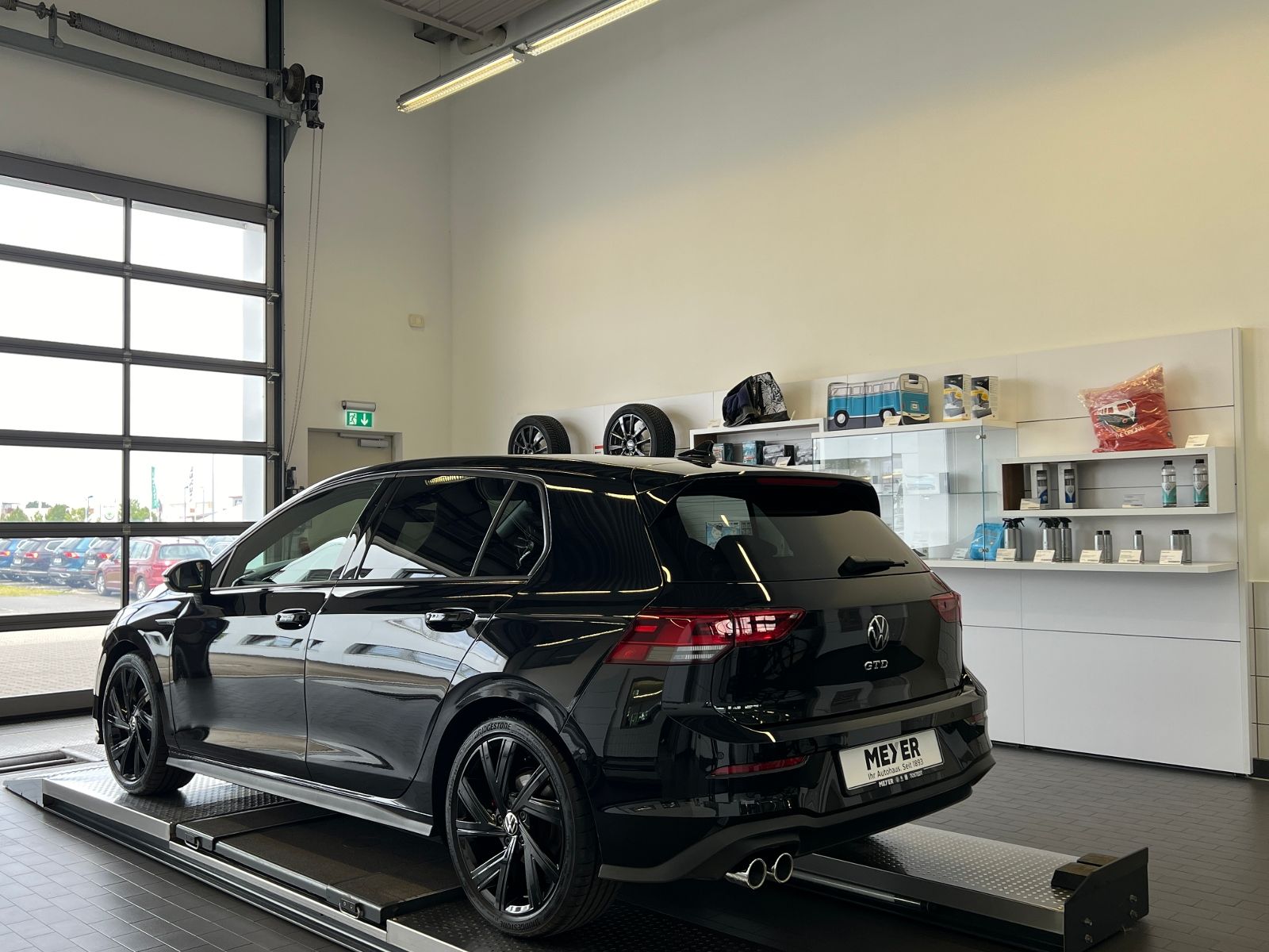Fahrzeugabbildung Volkswagen Golf VIII GTD 2.0 TDI DSG *Black Style, AHK, LED