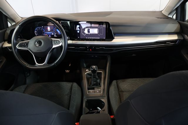 Volkswagen Golf VIII 2.0 TDI Life AID+CARPLAY+LED+AMBIENT