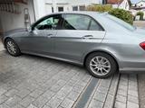 Mercedes-Benz E 250 ELEGANCE Autom. ELEGANCE - Mercedes-Benz E 250: Von Privat