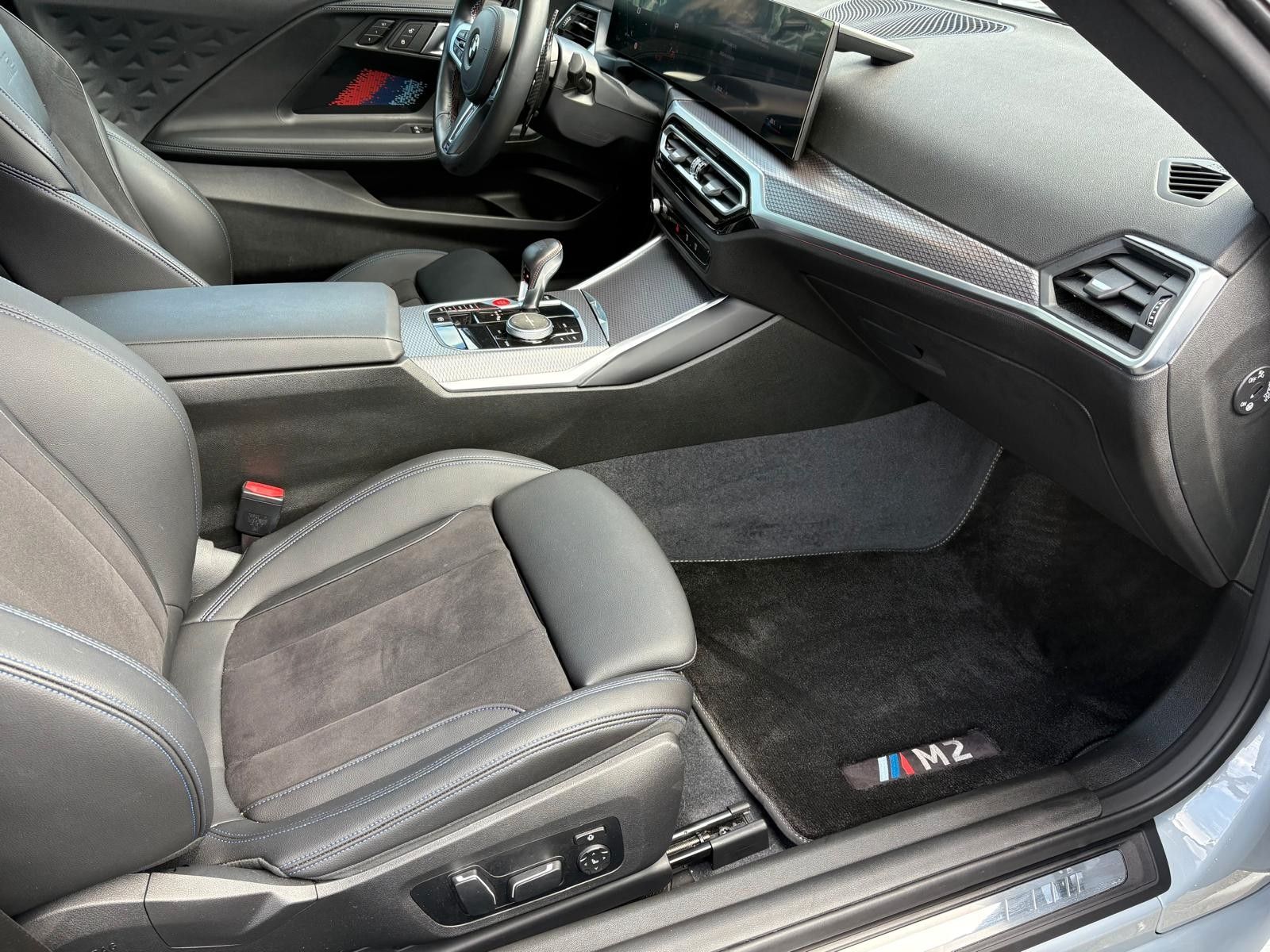Fahrzeugabbildung BMW M2 Coupe performance, brooklyn, memory, schiebed