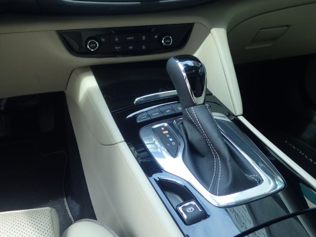 Fahrzeugabbildung Opel Insignia 2.0 Grand Sport Business 4x4 AHK ACC SH