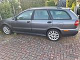 Volvo v40 136 PS - gebrauchte Volvo V40 aus dem Jahr 2001
