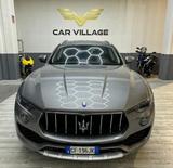 Maserati Levante V6 430cv awd - graue Maserati Levante
